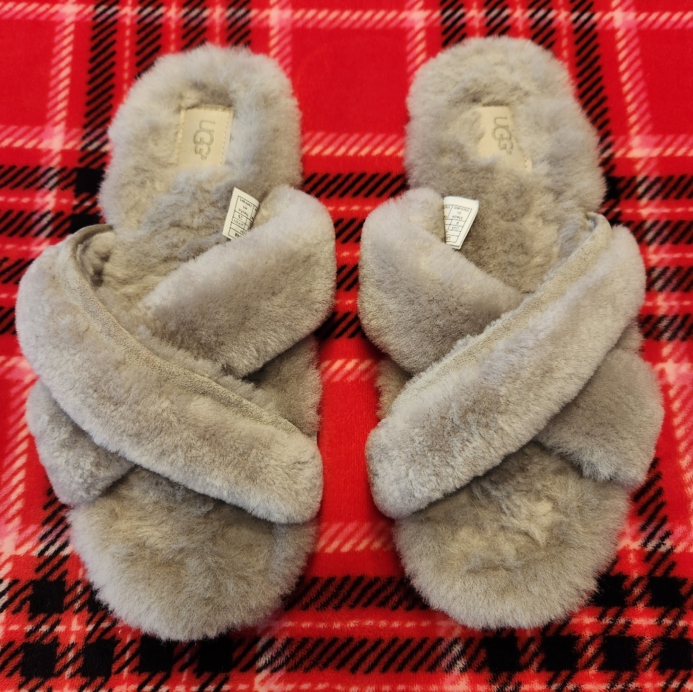 UGG Abela Slippers